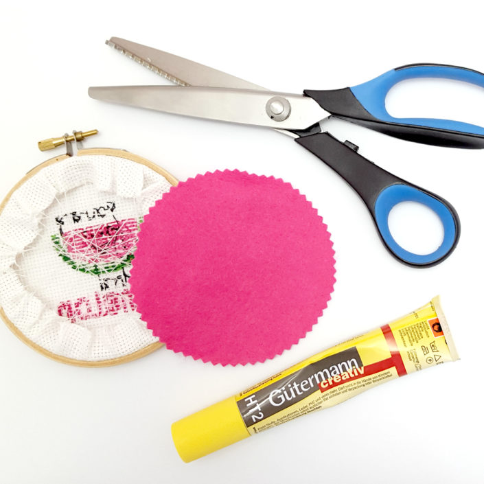 How to frame a cross stitch quick and easy Sugaridoo