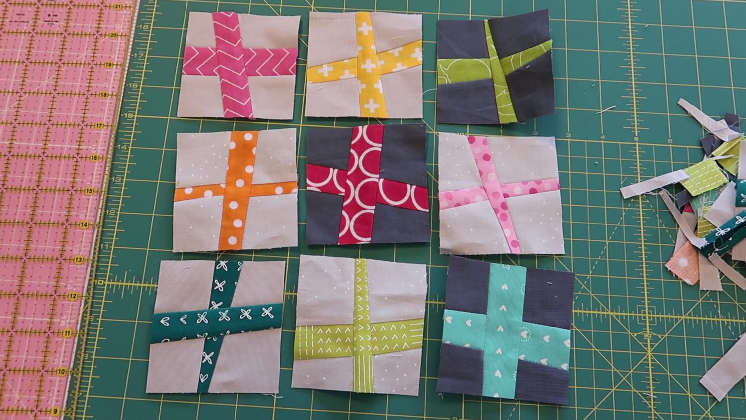 round-robin-quilt-free-tutorial-plus-quilt-block-sugaridoo